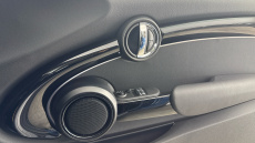 MINI Hatchback 1.5 Cooper Classic 3dr Petrol Hatchback